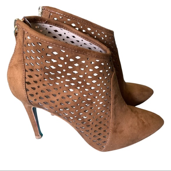 Zara Shoes - Zara Basic Collection -Heeled Booties